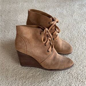 Women's Tan Suede Wedge Ankle Boots